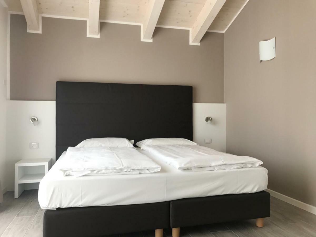 Maso Tobel Riva Del Garda Vila Exterior foto